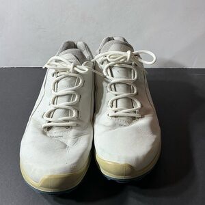 Men's White Athletic Shoes